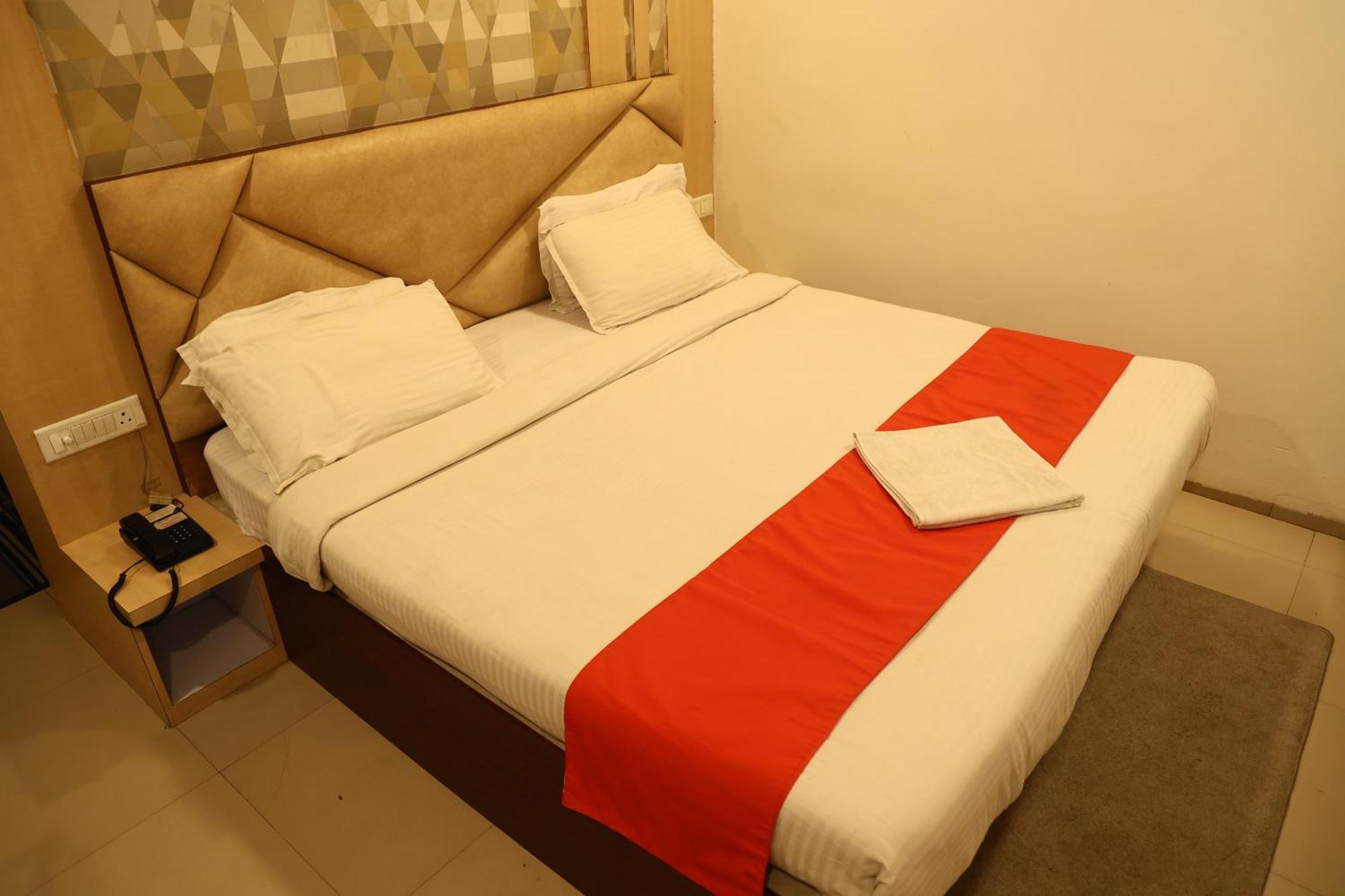 Hotel Bhubaneswari Classic Brahmapur 外观 照片