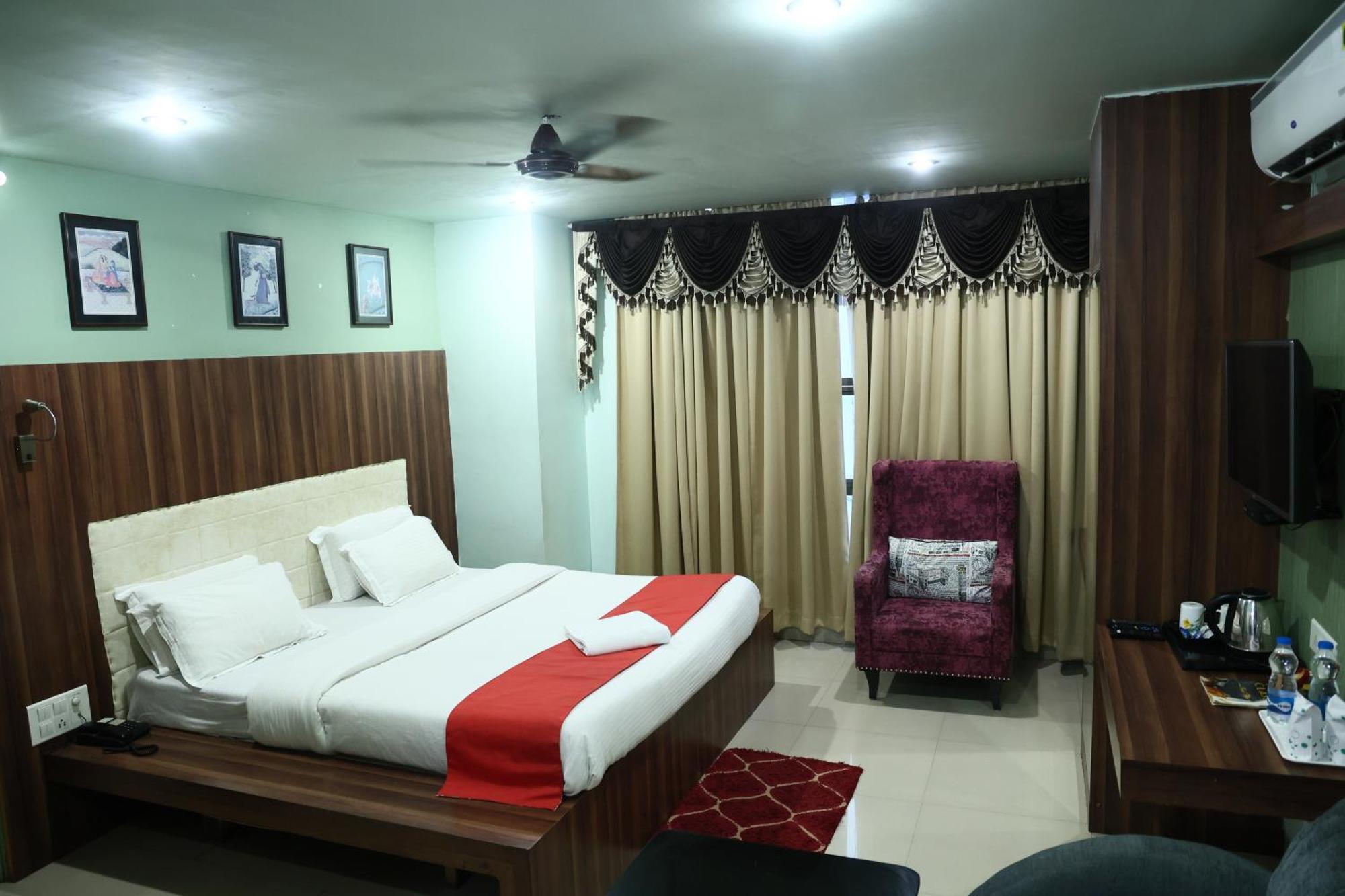 Hotel Bhubaneswari Classic Brahmapur 外观 照片