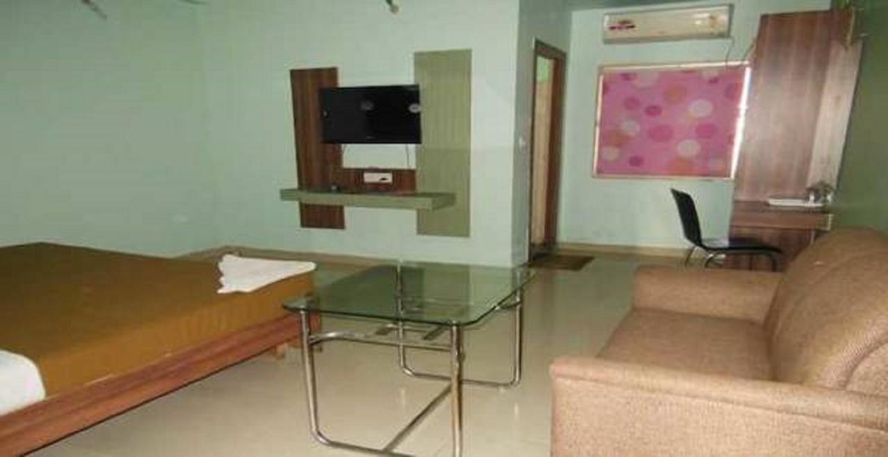 Hotel Bhubaneswari Classic Brahmapur 外观 照片